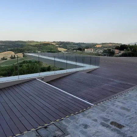 Il Paradiso Sopra Le Nuvole Peccioli