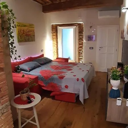 Il Paradiso Sopra Le Nuvole * Peccioli